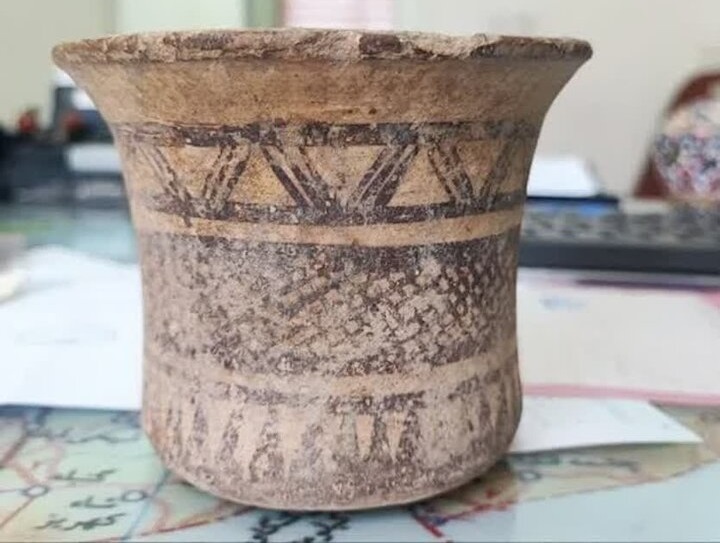یک ‌جام سفالی ۵ هزار ساله در اسدآباد کشف شد