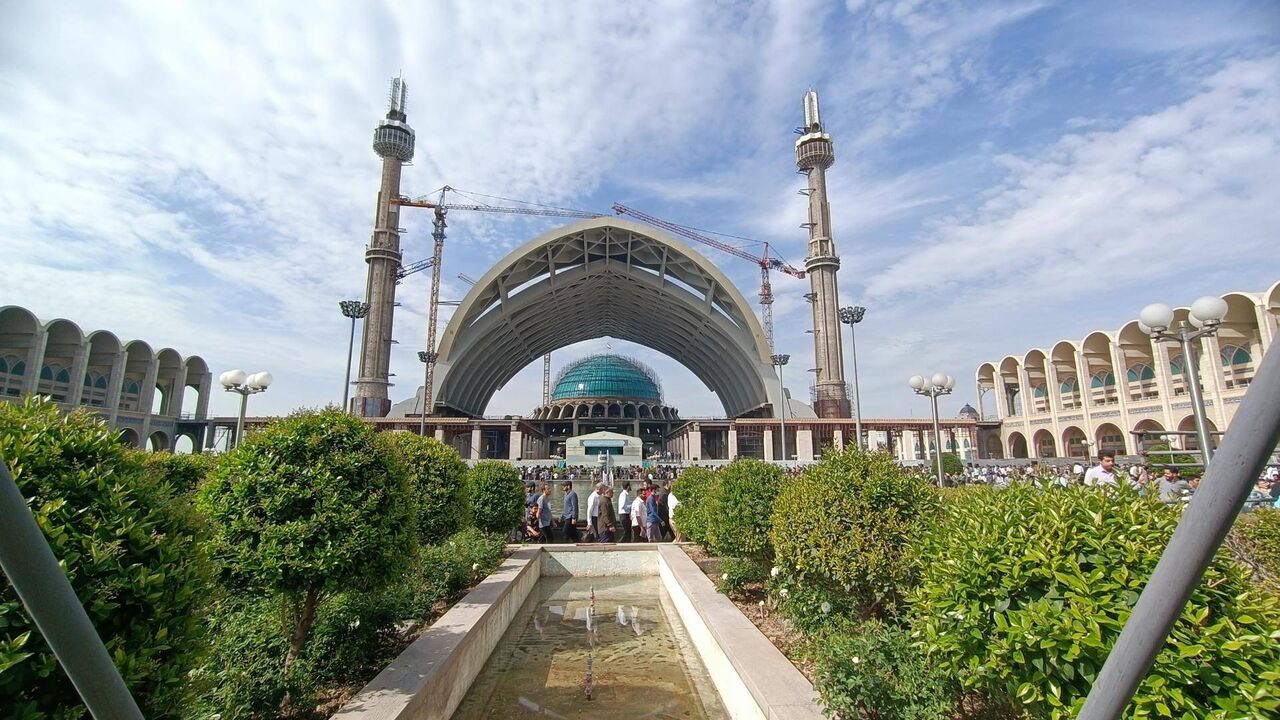 یک هزار نفر ساعت کار برای آماده‌سازی مصلای تهران