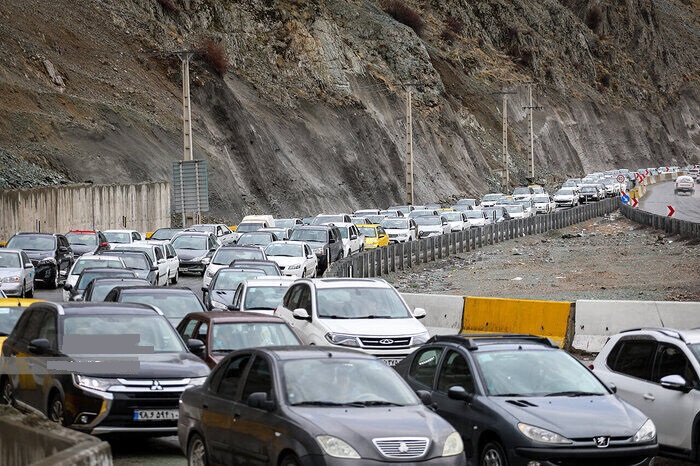 ترافیک در جاده های چالوس و هراز سنگین شد