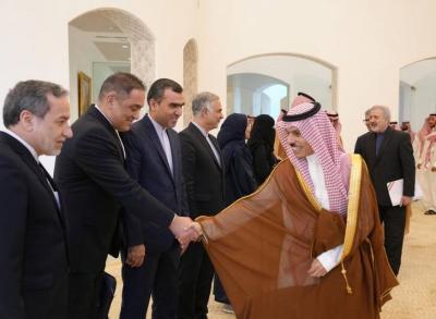 دیدار عراقچی با وزیر خارجه عربستان/عکس