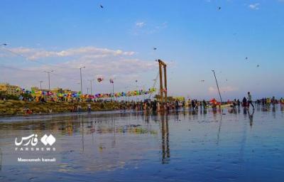 کودکانه‌ای با ساحل/عکس