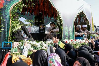  تشییع پیکر شهید «عباس نیلفروشان» /عکس