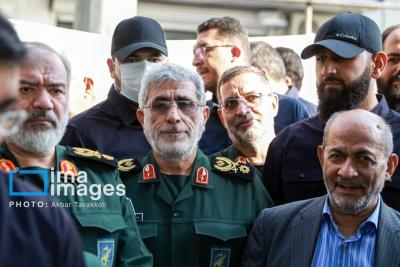  تشییع پیکر شهید «عباس نیلفروشان» /عکس