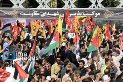  تشییع پیکر شهید «عباس نیلفروشان» /عکس