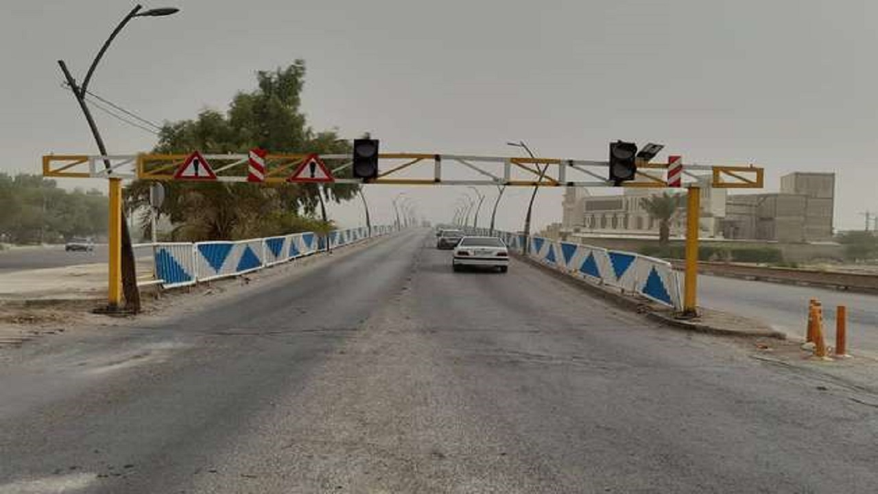 سقوط جرثقیل بر روی پل خرمشهر