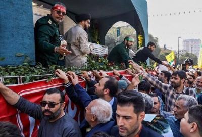 تشییع پیکر مطهر شهید نیلفروشان در مشهدالرضا/ عکس