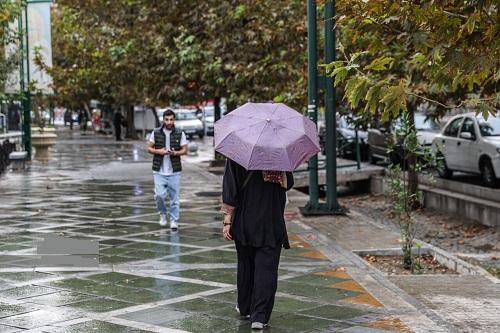 هوای تهران بارانی و خنک می‌شود
