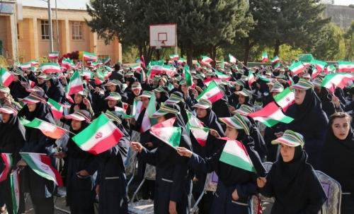 مدارس کشور باز هستند 