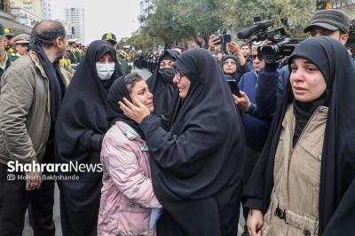 مراسم تشییع پیکر شهید خموشی / عکس