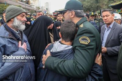 مراسم تشییع پیکر شهید خموشی / عکس