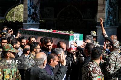 تشییع پیکر شهید پدافند هوایی «سجاد منصوری»