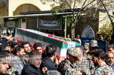 تشییع پیکر شهید پدافند هوایی «سجاد منصوری»