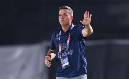 طوفان سرمربی سابق پرسپولیس در آسیا