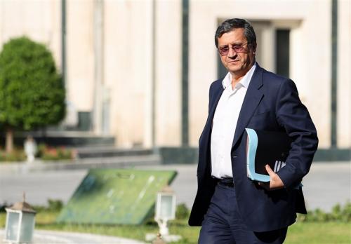  تعرفه واردات آیفون بیشتر از ۳۰درصد نیست