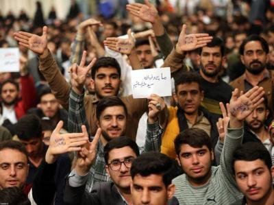 دیدار دانش‌آموزان و دانشجویان با رهبر انقلاب