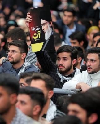دیدار دانش‌آموزان و دانشجویان با رهبر انقلاب