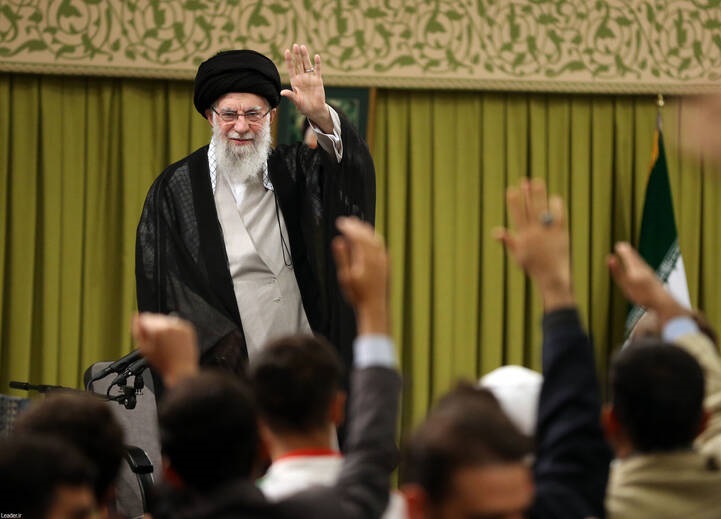 دیدار دانش‌آموزان و دانشجویان با رهبر انقلاب