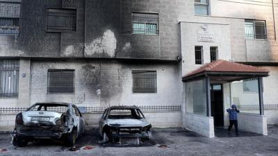 آتش زدن خودروهای فلسطینی‌ها توسط اسرائیلی‌ها/عکس
