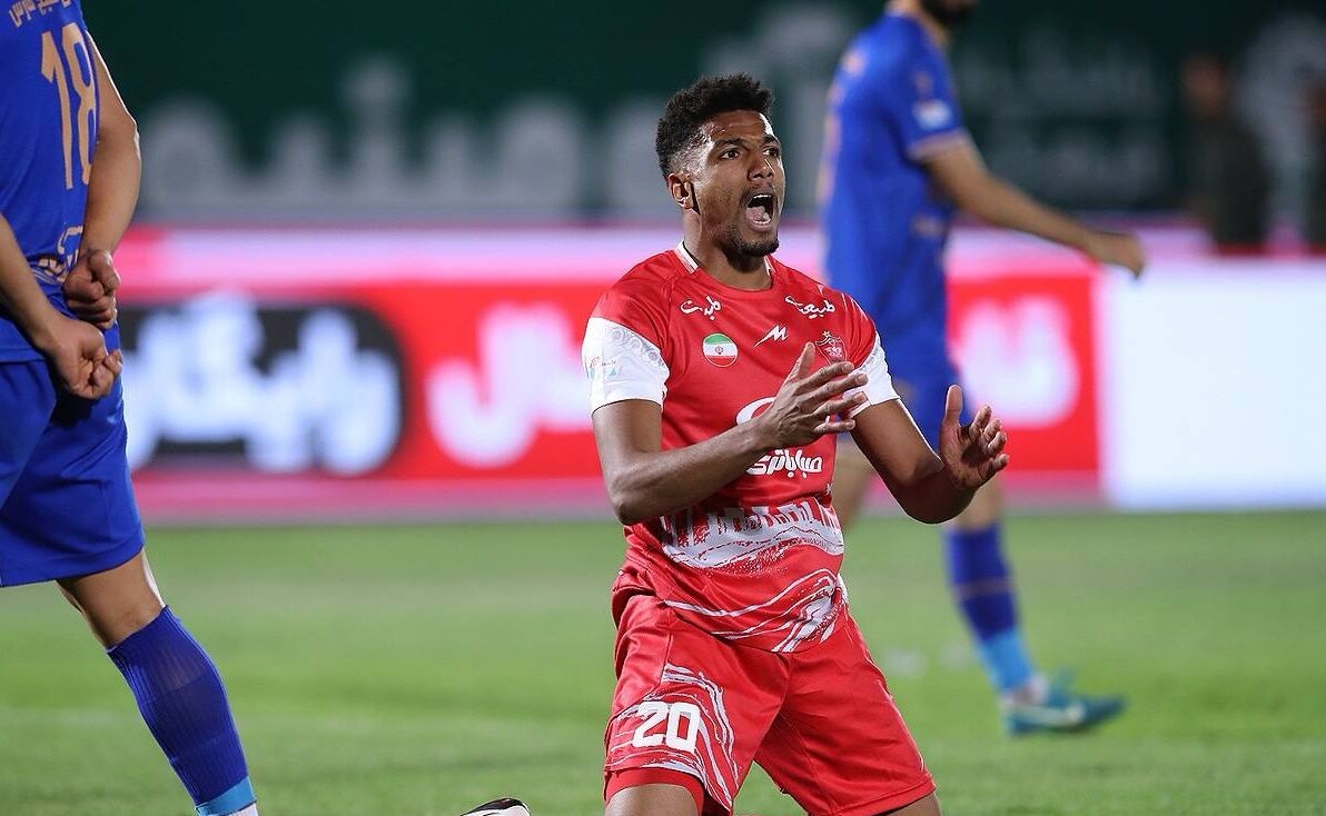 نکته عجیب در مصدومیت های سریالی مدافع پرسپولیس!