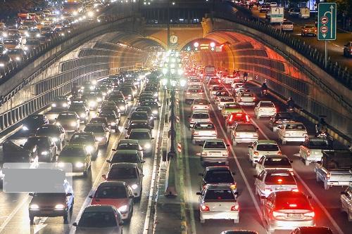 ترافیک سنگین در خیابان‌ها و بزرگراه‌های پایتخت