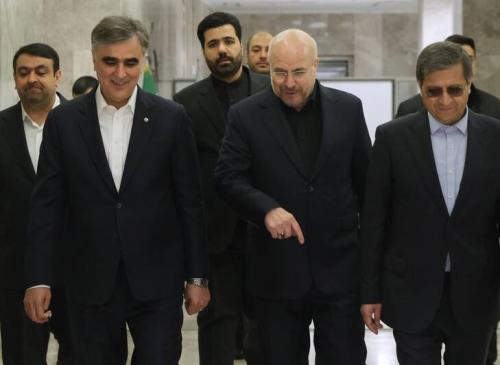 قالیباف درهمایش تامین مالی تولید ازبنگاه داری به بنگاه سازی