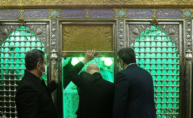 غبارروبی ضریح امامزاده صالح