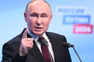 از موشک جدید بالستیک میان‌برد استفاده کردیم