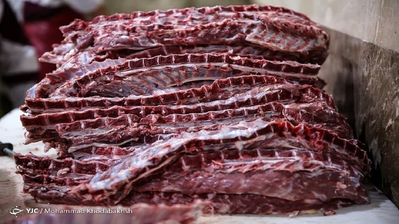 واردات گوشت انجام می شود 