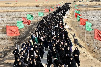 حضور دختران دانش آموز در راهیان نور 