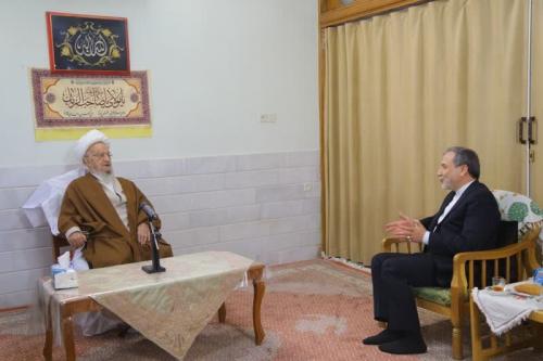 دیدار وزیر خارجه با آیت الله مکارم