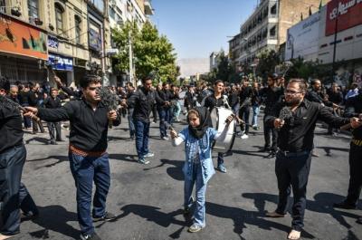  عکس/ عزاداری ظهر عاشورا در شیراز 
