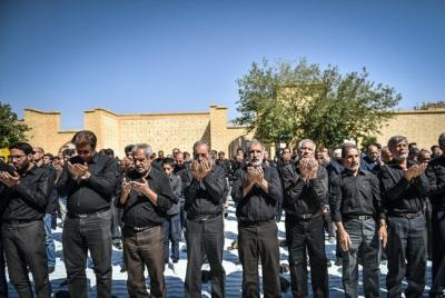  عکس/ عزاداری ظهر عاشورا در شیراز 