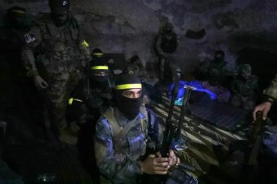 شورشیان در حلب؛ از سجده شکر تا عکس سلفی 