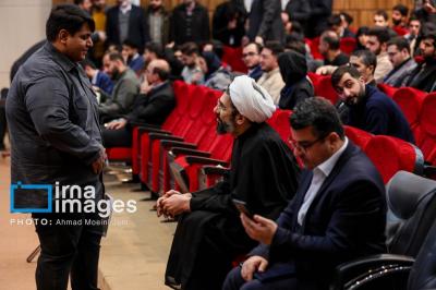 حاشیه‌هایی از مراسم روز دانشجو با حضور پزشکیان 