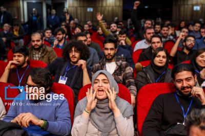 حاشیه‌هایی از مراسم روز دانشجو با حضور پزشکیان 