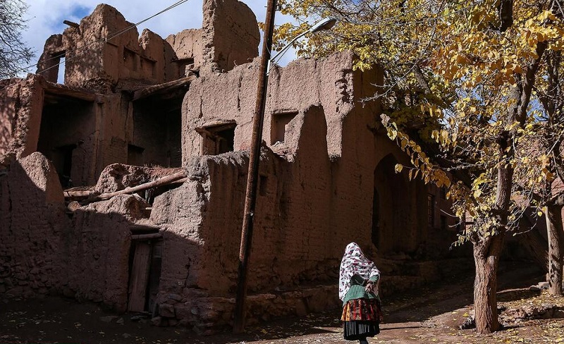 چشم‌نوازی پاییز در روستای تاریخی ابیانه 