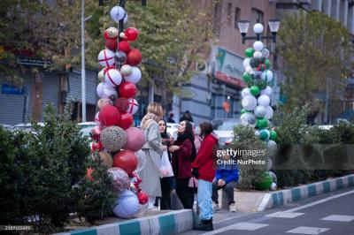 بازار داغ خرید کریسمس در تهران 