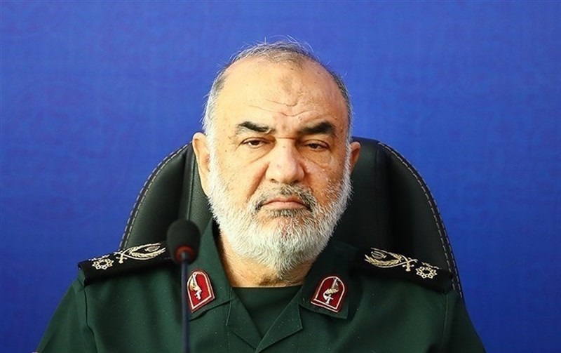 سرلشکر سلامی درگذشت مادر شهیدان جوادنیا را تسلیت گفت 
