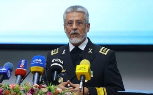 دریادار سیاری: جنگ با مذاکره حل نمی‌شود+فیلم