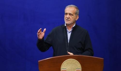  مشکلات کشور با وجود جوانان نخبه حل‌شدنی است 
