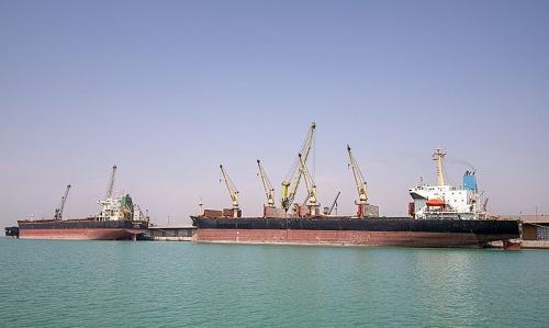 علت توقف ترخیص ۵۰۰ هزار تن نهاده دامی در بندر امام چه بود؟ 
