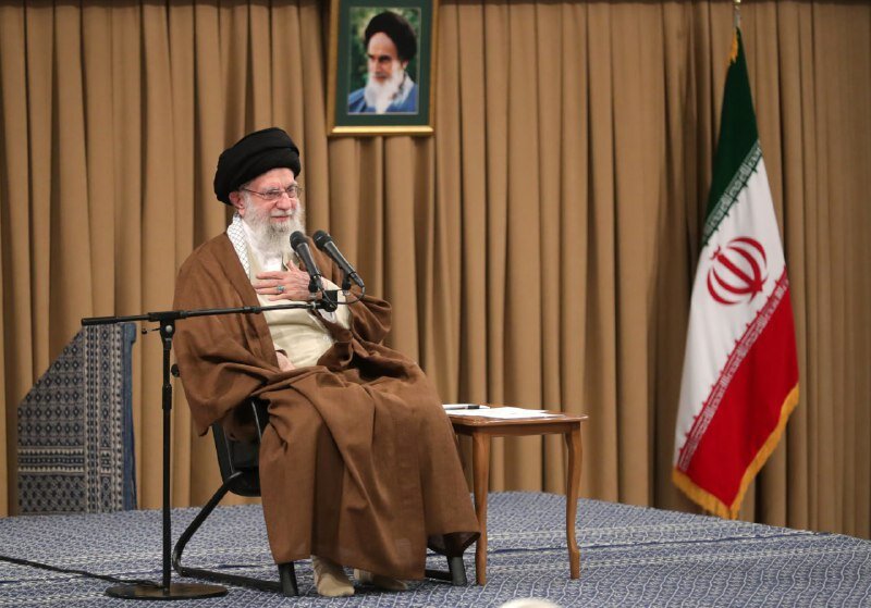 دیدارمداحان وشاعران اهل بیت بارهبر