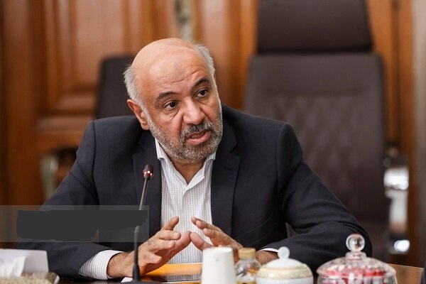 اگر حتی یک تخلف از مدیری ببینم باید برود