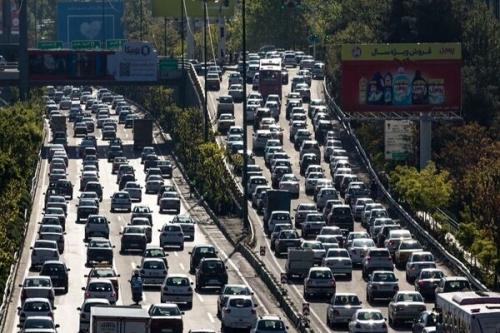 ترافیک تهران تحت فشار خودروهای غیربومی
