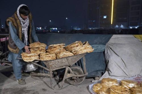 نان افغانی، یکی از محبوب‌ترین  غذا‌های افغانستان 