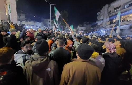 فریاد «یاعلی یاعلی» معترضان علوی در طرطوس سوریه 
