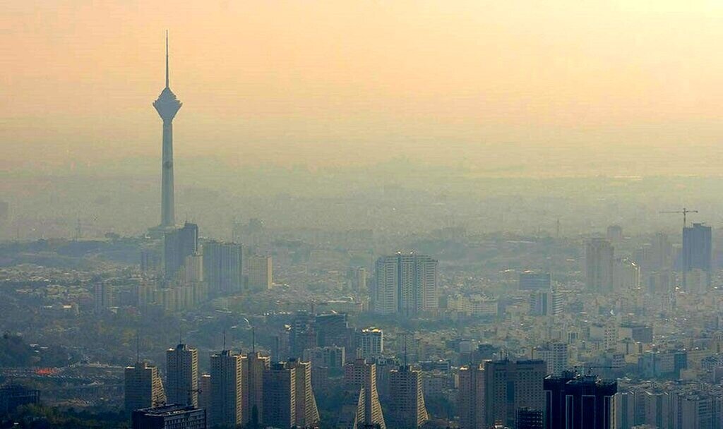 تداوم هوای آلوده در تهران با وجود بارش باران