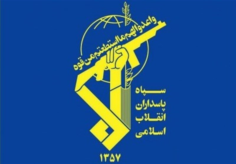  آمادگی‌ سپاه و بسیج برای مقابله با ناامنی و فتنه‌افروزی 