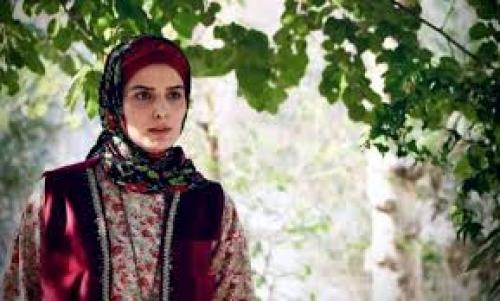 تفاوت زمین تا آسمون غزاله اکرمی بازیگر سوجان +عکس
