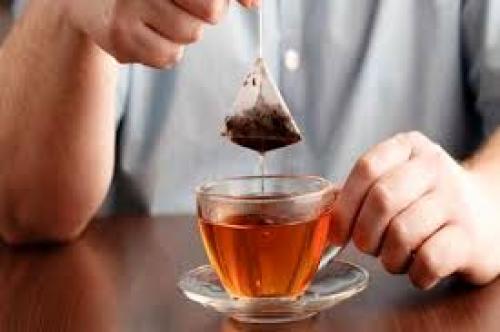 عوارض نوشیدن چای کیسه‌ای 